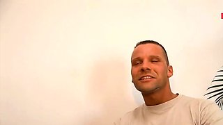 Horny bitch fucks in overknees at the casting
