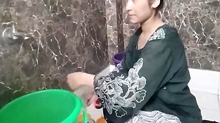 College Girl Ka Bathroom Mms Video Viral With College Girls