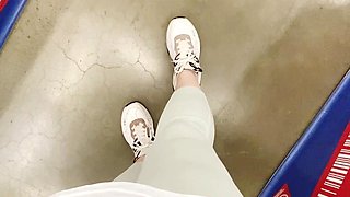 Mall Toilet Pissing