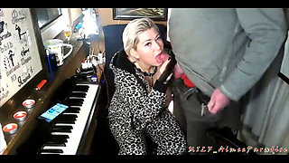 I Fucked My Old Slut Between Her Juicy Tits and Cum in Her Mouth to the Delight of Some Stranger in a Private Show...