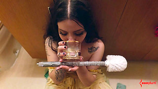 Toilet Goddess submits to anal swirlies,Pissing, and cum eating