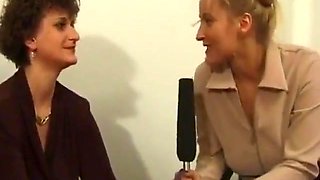 Jeanny Bee - Picked Up German Lady Likes To Play With Her Pussy