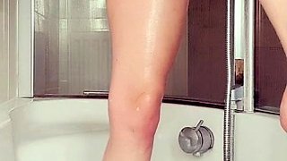 Cute amateur brunette naughty in solo jerking show on camera