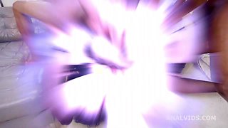 Pee and Roses, Elisabetta Zaffiro & Anna de Ville, 4on2, ATOGM