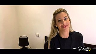 Amateur couple - Shona River me tells me about her practices and completes up fingering  benefit monkey