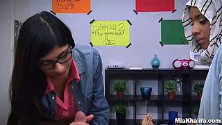 Blow-job lessons with Mia Khalifa and her arab friend (mk13818)