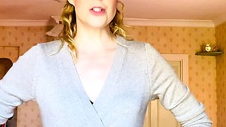 Cumshot amateur MILF suck and jerks dude in the bedroom