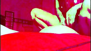 Amateur preggo hoe toys her pussy close up in fetish solo