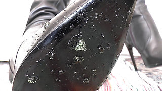 Smoking Mistress and Green Dessert From Boot Soles, POV Clip, Lady Victoria Valente (in German)