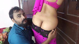 Bengali Bhabhi Hot Romance Kissing Scenes and Fucking Hard with Her Boyfriend
