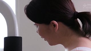 Thick Japanese MILF Fucked At The Gym