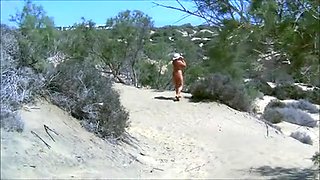 Maspalomas - a walk into the dunes