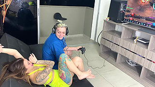 I Seduce My Gamer Stepbrother Until I Convince Him to Eat My Pussy and Give Me to Drink His Semen - Katty Blake