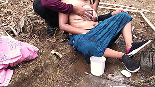 Village indian aunty takes a Nude bath and looking Hot and sexsy