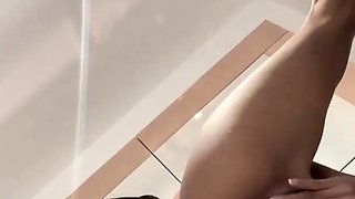 Webcam fun mature brunette with toys cum on cam