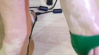 Sexy tapping in green heels and open toes.
