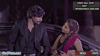 Alluring Indian cougar heartbreaker hot adult clip