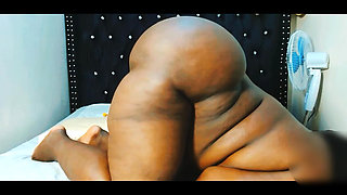 Farting BBW Anal Dildo and Standing Twerk