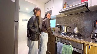 Scarlettandc Lesbian Amateur Homemade: Leather Jacket Fingering & Pussy Eating Orgasms