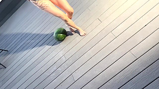 Hand Stand Blowjob Cumshot After She Lose the Game You Never See That Before