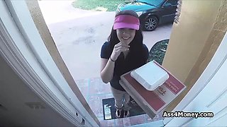 Pizza delivery girl fucks for cash on video
