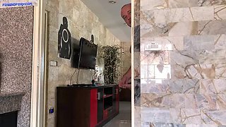 Hot Stepdaughter Lisa Fox Caught Peeping & Sucks Stepdad Dry - Cum Swap in Kitchen