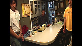 P042g01 a Nasty Wife at a Barbershop Who Can Not Suppress Her Lust and Lust to Seduce Customers One After Another
