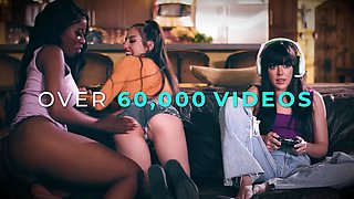 GIRLSWAY - Lovers Chloe Surreal  Jessica Ryan Have Passionate Squirting Sex POV - SPANISH SUBTITLES: Porn