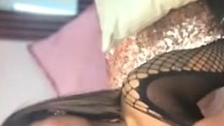 Amanda Black and Nikky Thorne hand sex toy do fist fuck