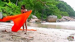 Pretty Brunette Sets Up A Romantic Place To Have Hot Anal Sex On The Beach P1