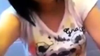 Amateur Asian Girl in Glasses Masturbating