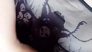 You like my tits under the green shirt