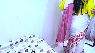 Ayesha Bhabhi Ko Thapa Thap Choda Apni Devar Jab Unhone Nae Sari Blauj Pahana Hua Tha