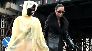 BUTTPLUG OUTDOOR PUBLIC BEACH ORGASM