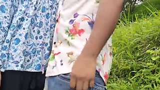 Desi village girl outdoor sex with boyfriend