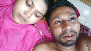 Newly married Bhabhi Indian hot bhabhi seduce her devar