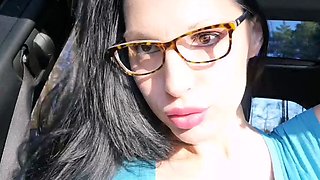 Big boobs babe Julia Luba pussy close up