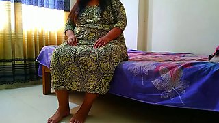 Hot stepmoms thick ass is taken care of by her stepson, but when he inserts a cock into her ass, it accidentally slides into her pussy - Arab Sex