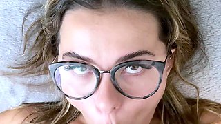 Amateur girlfriend handjob and blowjob with facial