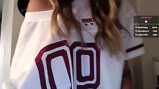 AMATEUR BRUNETTE TEEN NATURAL TIT CAUGHT MASTURBATINg CHEAT