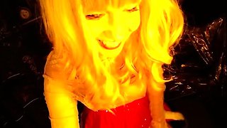 Cute amateur webcam teen girl toying pussy on webcam