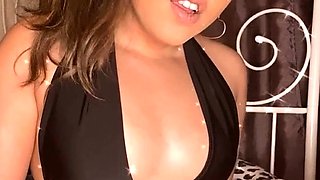 Blonde tight pussy babe solo toy fun in glamour masturbation