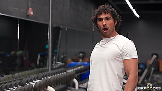 Watch Him Jog, Suck His Hog! With Zane Walker, Nataly Ordonez - Brazzers