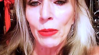 Amateur Blonde With BIG BOOBS Hot Free Cam Show