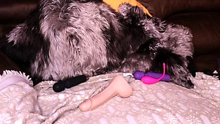 Blonde tight pussy babe solo toy fun in glamour masturbation