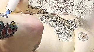 Legs up Orgasm on Magic Wand & Fist