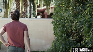 Cuddly butt Spic mommy fucks creepy stalker