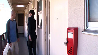 M575g01 Ntr with a Sexy Wife Who Has Moved Next to Him as an Affair!