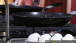 Brazzers - Mommy Got Boobs - My Mommy Does Po