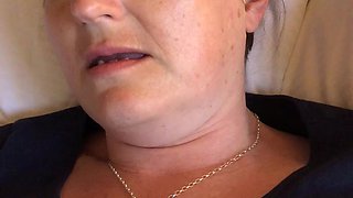 Masturbating to Orgasm in a Las Vegas Hotel Room with Some Chilled Chitter Chatter